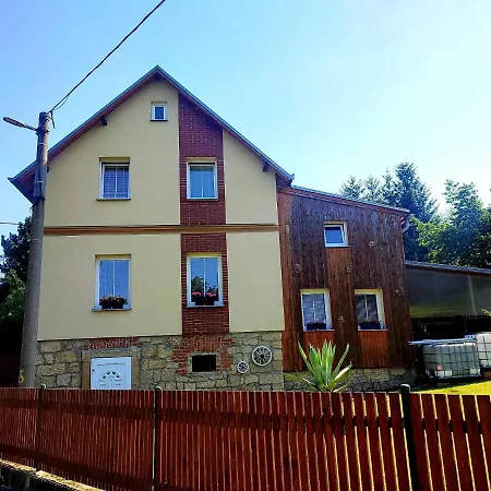 U Rybníčka * Arnoltice u Decina